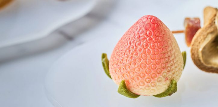 skai-high-tea-strawberry-jap-cheesecake-1-2
