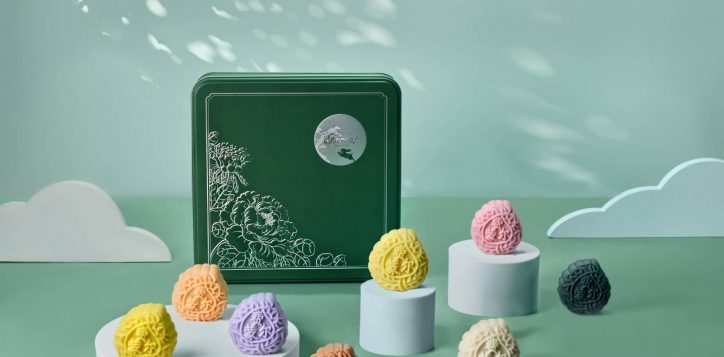 assorted-snowskin-mooncakes-2