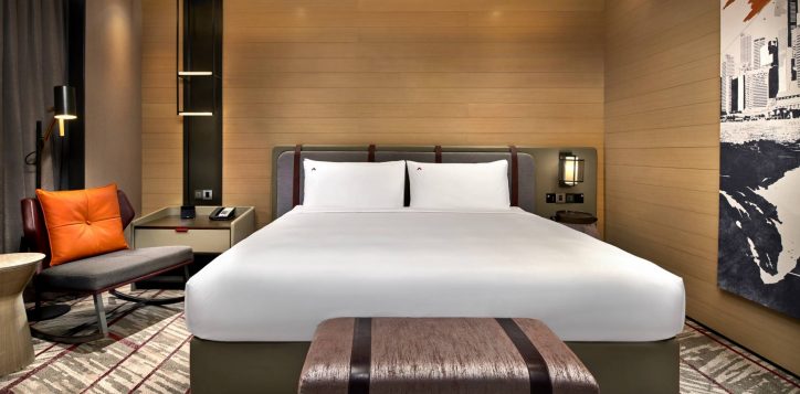 premier-room-bed-2