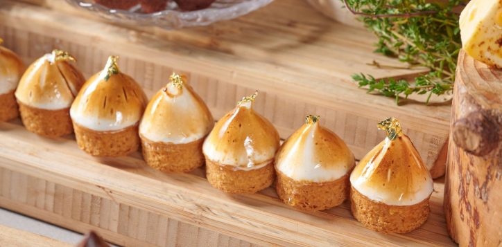 swiss-meringue-lemon-pie-2