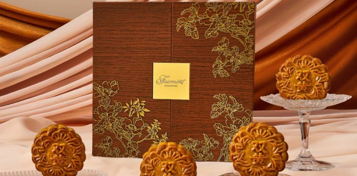baked-mooncakes-double-yolk-4-piece-2