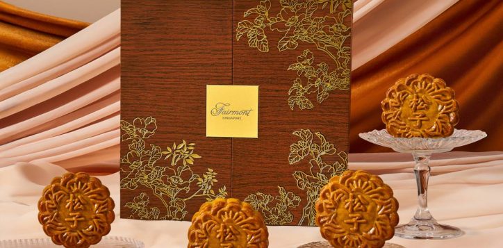 baked-mooncakes-pine-nuts-pumpkin-4-piece-2