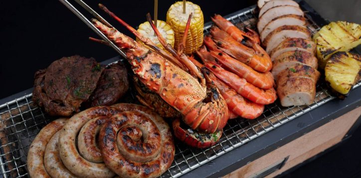 the-eight-festive-bbq_9-2