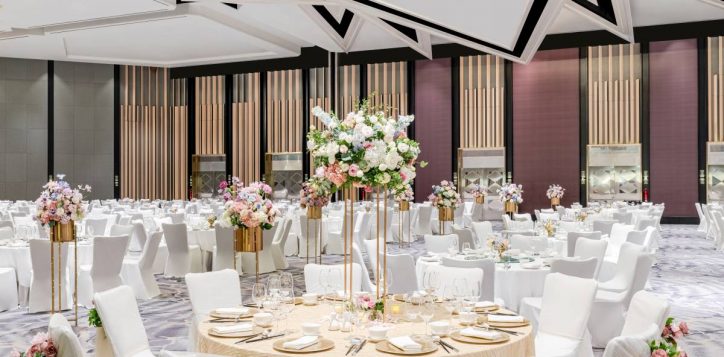 fairmont-ballroom_wedding_theme-2_round-table-copy-2